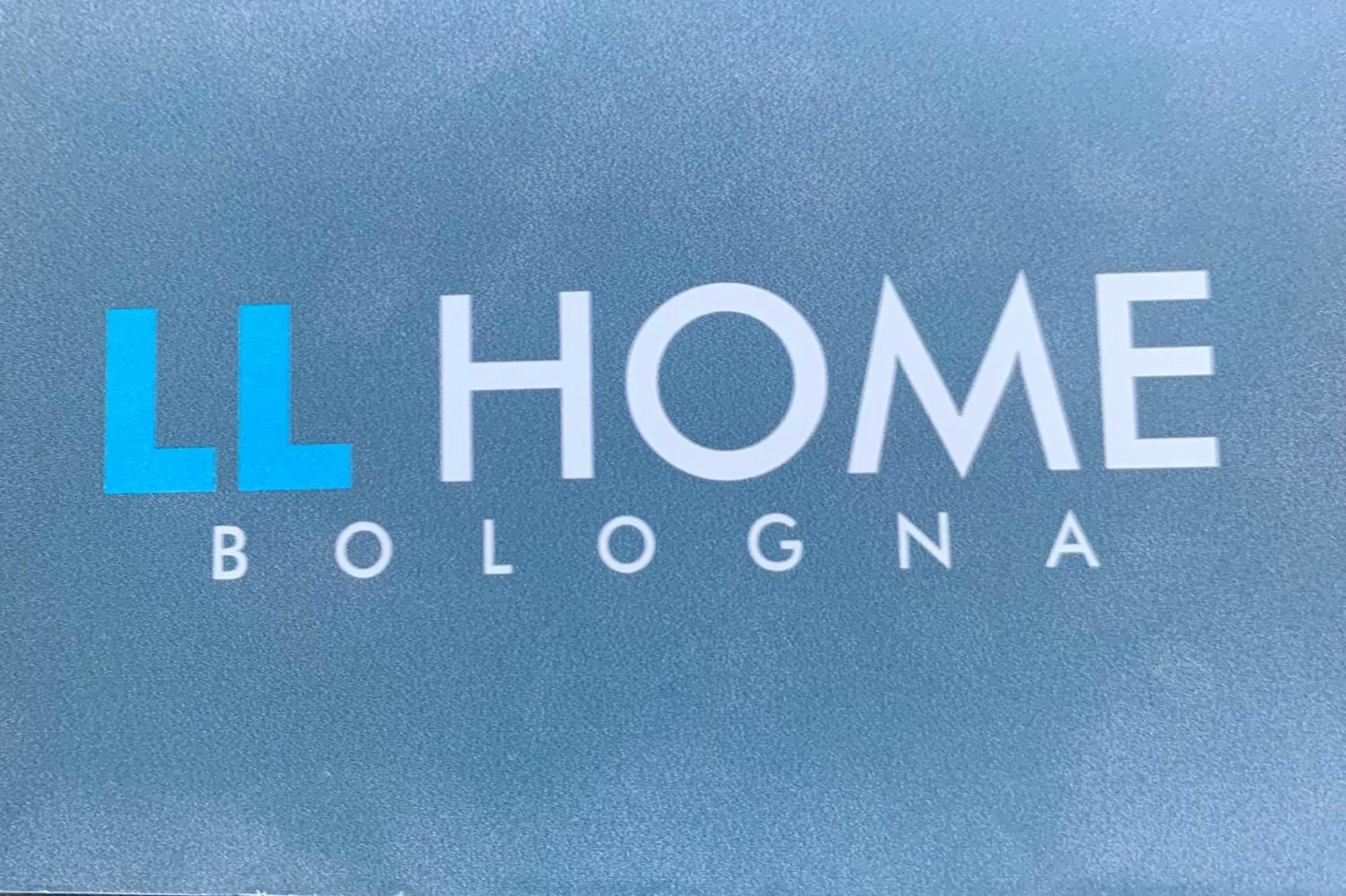 Llhome Bologna Elegante Monolocale Ristrutturato Con Posto Auto Coperto Bagian luar foto